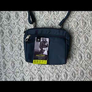 Travelon crossbody travel bag
